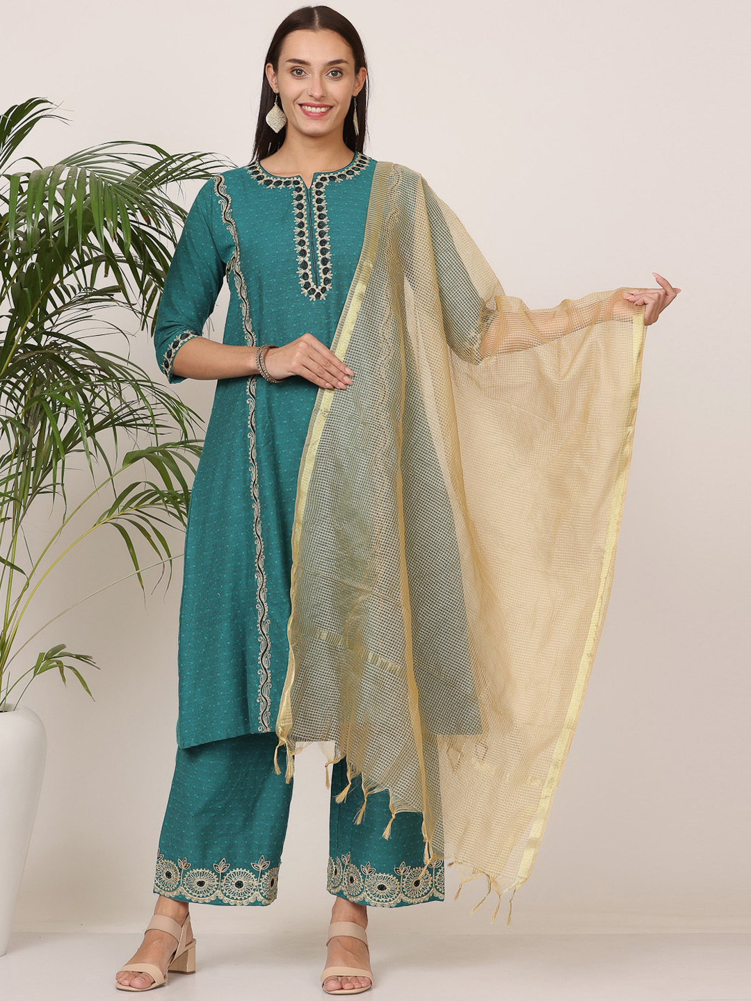 KAANCHIE NANGGIA Ethnic Motif Embroidered Regular Pure Silk Kurta With Palazzos & Dupatta