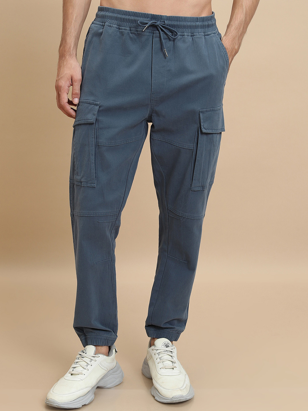 HIGHLANDER Men Cotton Plain Flat-Front Cargos