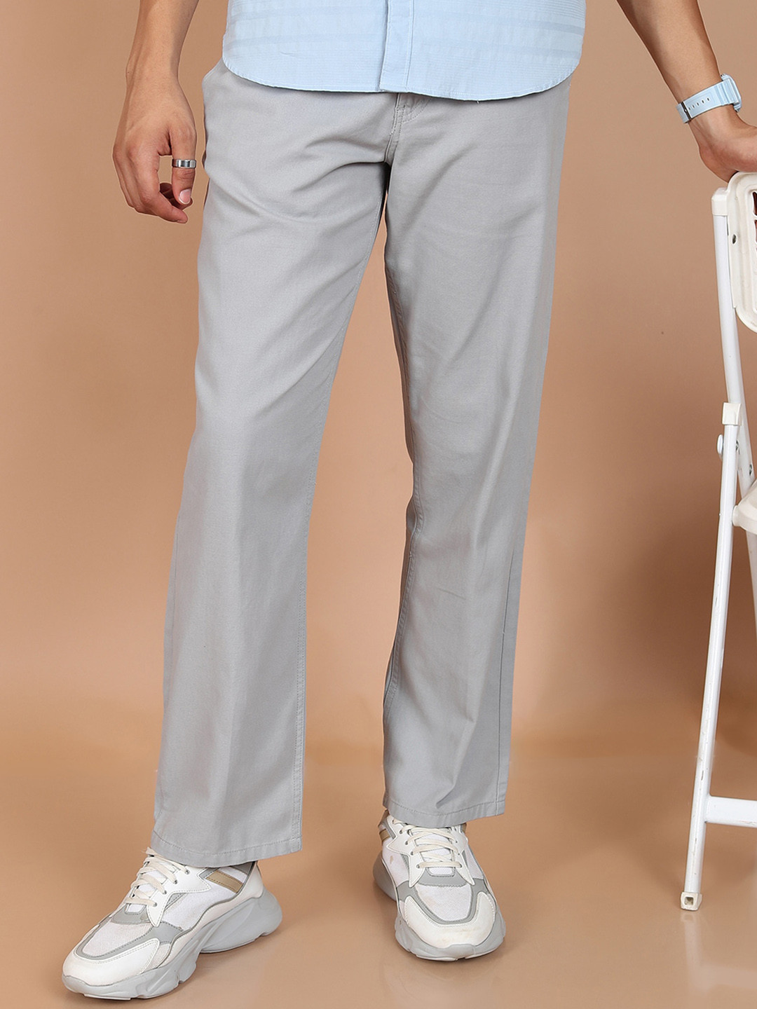 HIGHLANDER Men Grey Mid-Rise Straight Fit Cotton Trousers