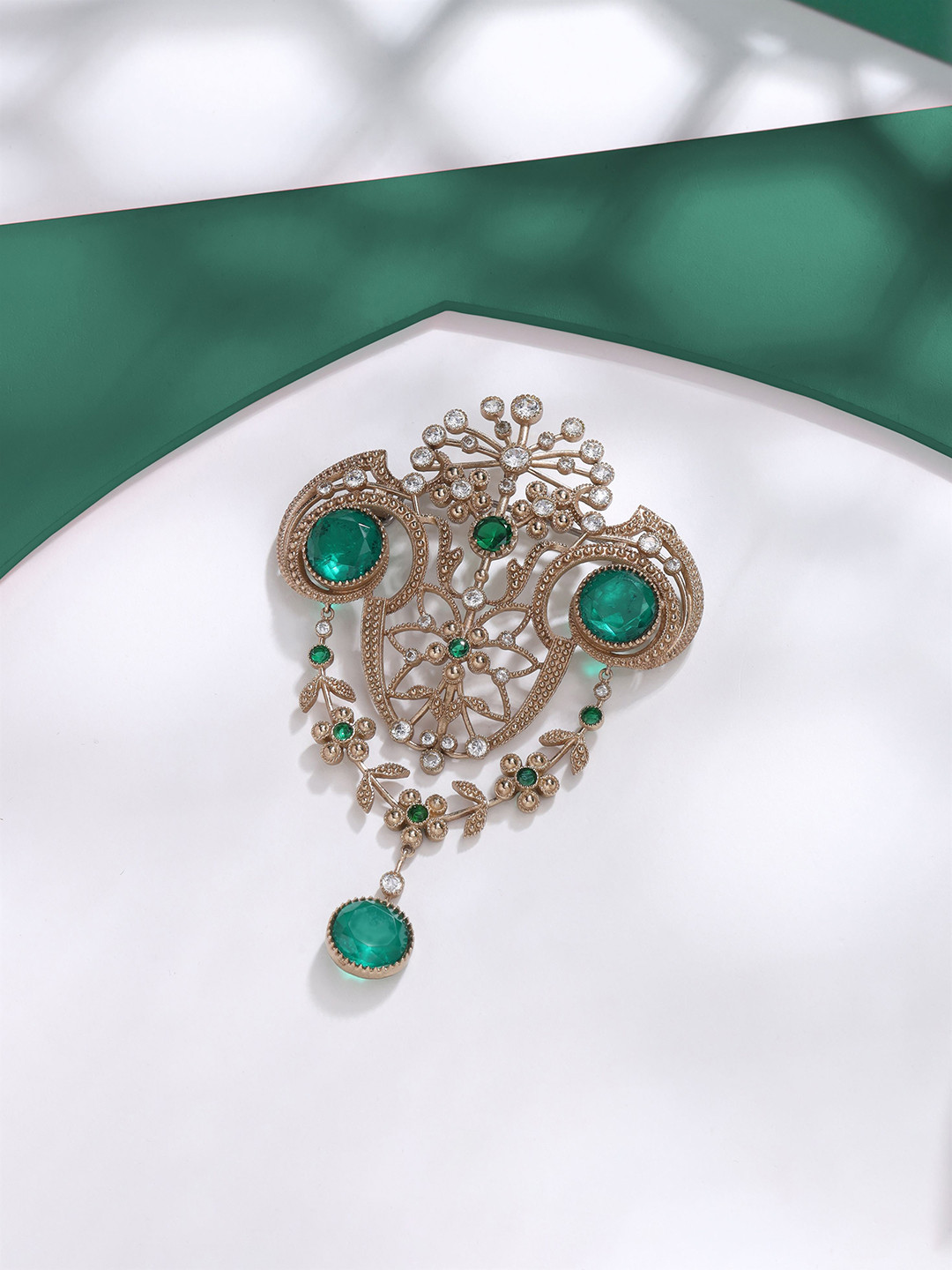 COSA NOSTRAA Men Statement Artificial Stones and Beads Studded Royal Sheen Brooch