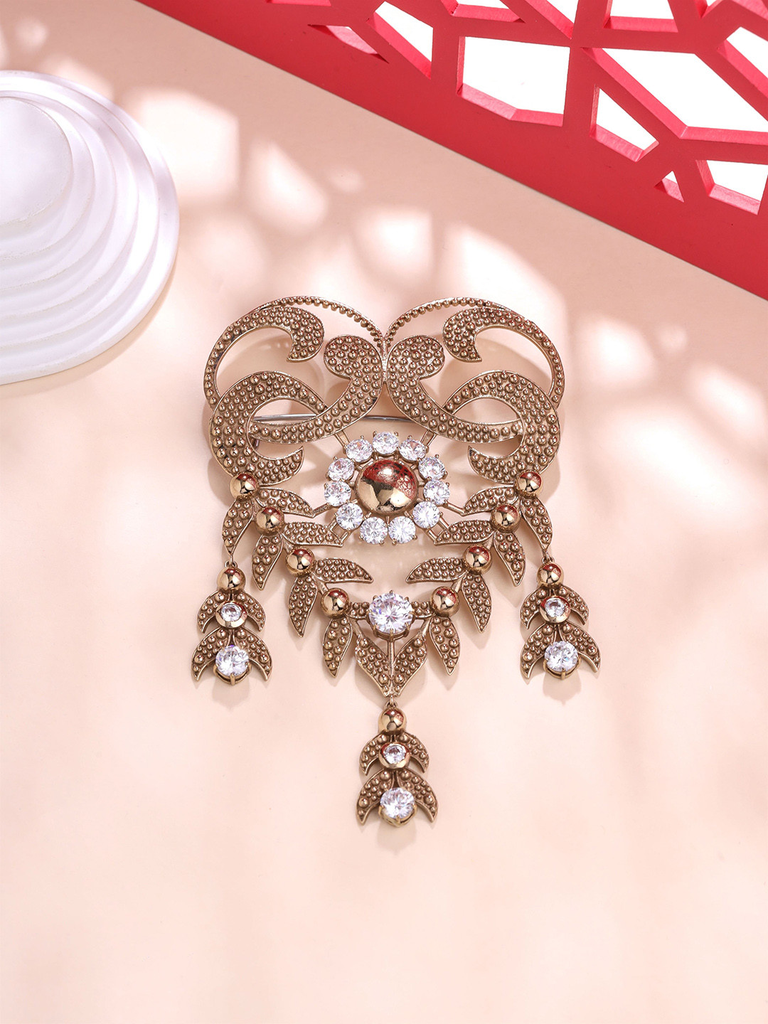 COSA NOSTRAA Men Metallic Elite Stone Studded Extravagance Brooch