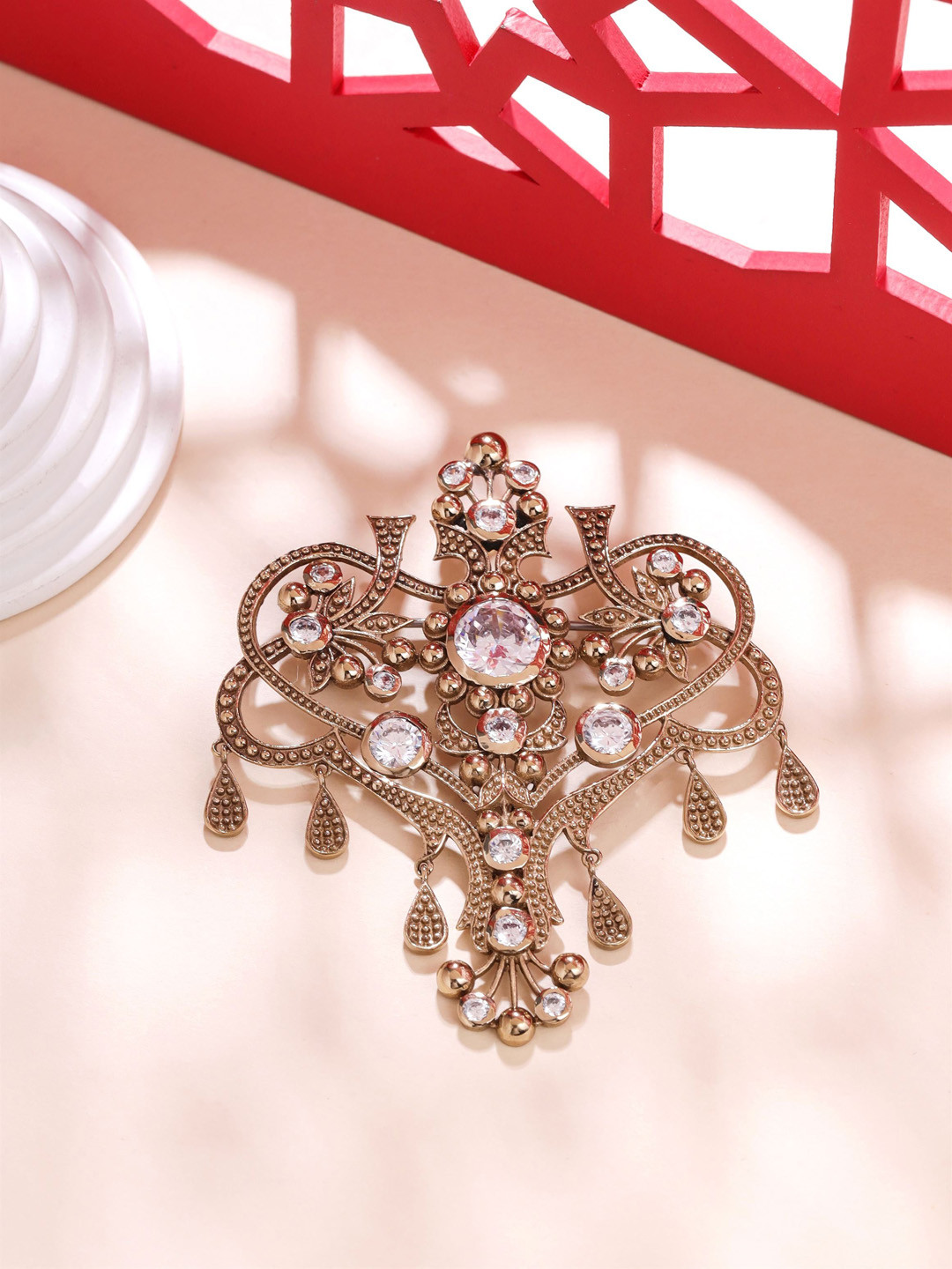 COSA NOSTRAA Stone Studded Grace of Garden Brooch