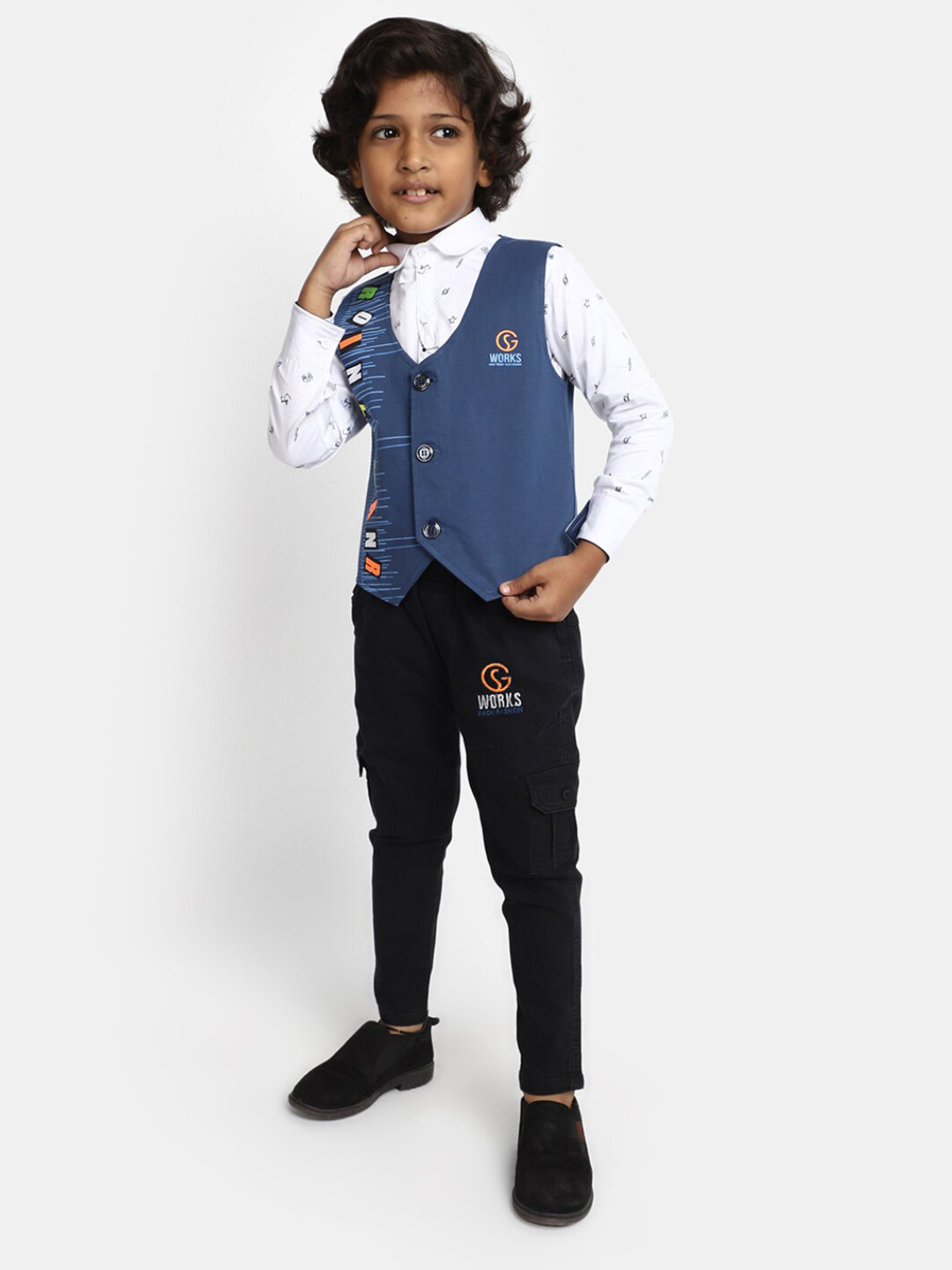 V-Mart Boys Printed V-Neck Single-Breasted Linen 2-Piece Suit