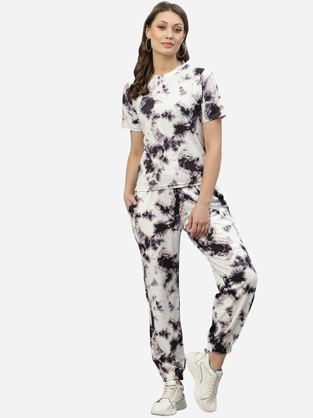 Selvia Tie & Dye T-Shirt With Joggers