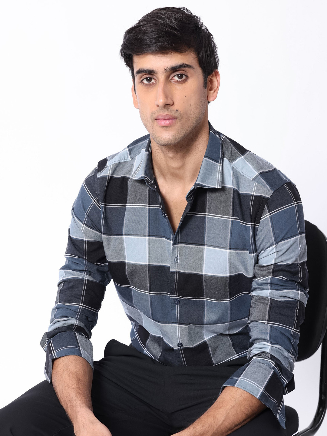 RARE RABBIT Men Newton Checked Slim Fit Classic Cotton Shirt