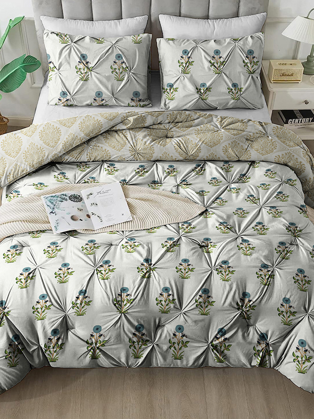 THE WHITE MOSS Hannah Reversible Print Pinch Pleat Comforter With 2 Pillow Cover