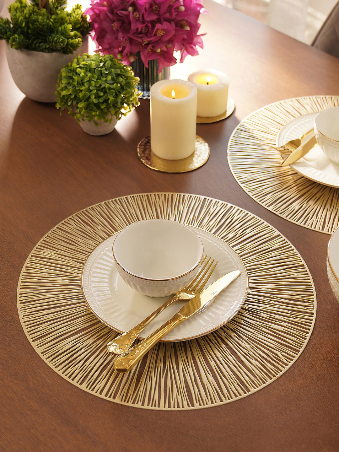 Pure Home and Living Gold Toned 2 Pieces Round Cut Out PVC Placemats Table Placemats