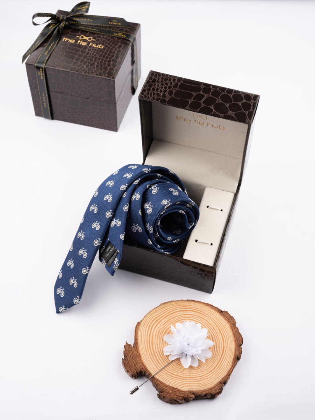 The Tie Hub Printed Accessory Gift Set