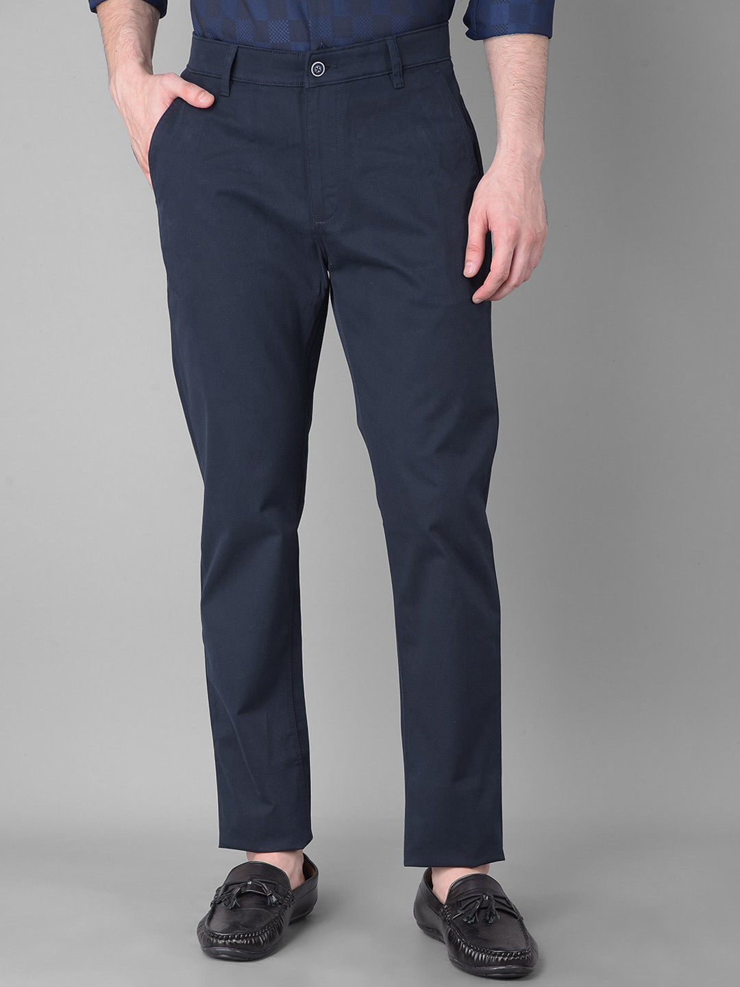 Crimsoune Club Men Mid-Rise Flat-Front Plain Slim Fit Cotton Trousers