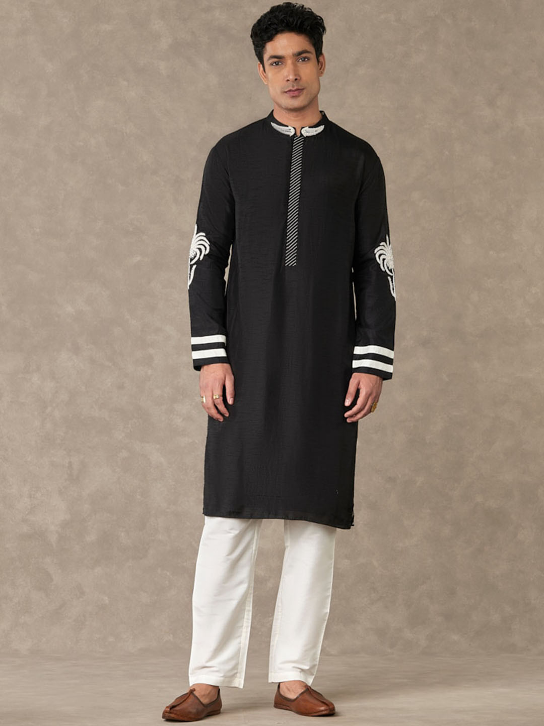 Masaba Shajara Floral Embroidered Thread Work Kurta with Trousers