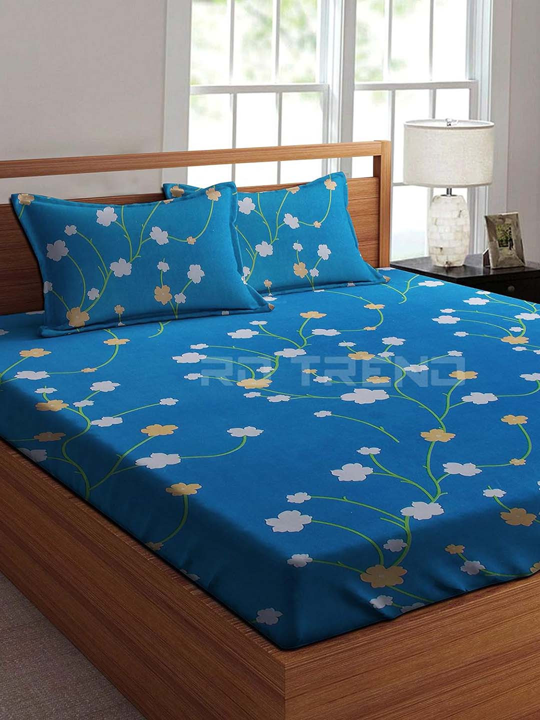 RD TREND Blue & White Floral Cotton 210 TC Fitted King Bedsheet With 2 Pillow Covers