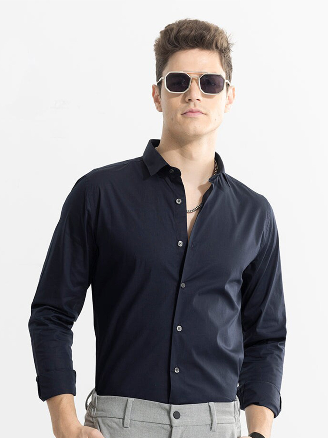 Snitch Navy Blue Classic Slim Fit Pure Cotton Casual Shirt