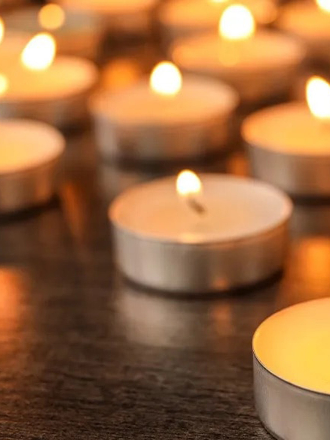 Quace 100Pcs Smokeless 1 Wick Solid Round Regular Tea Light Candles