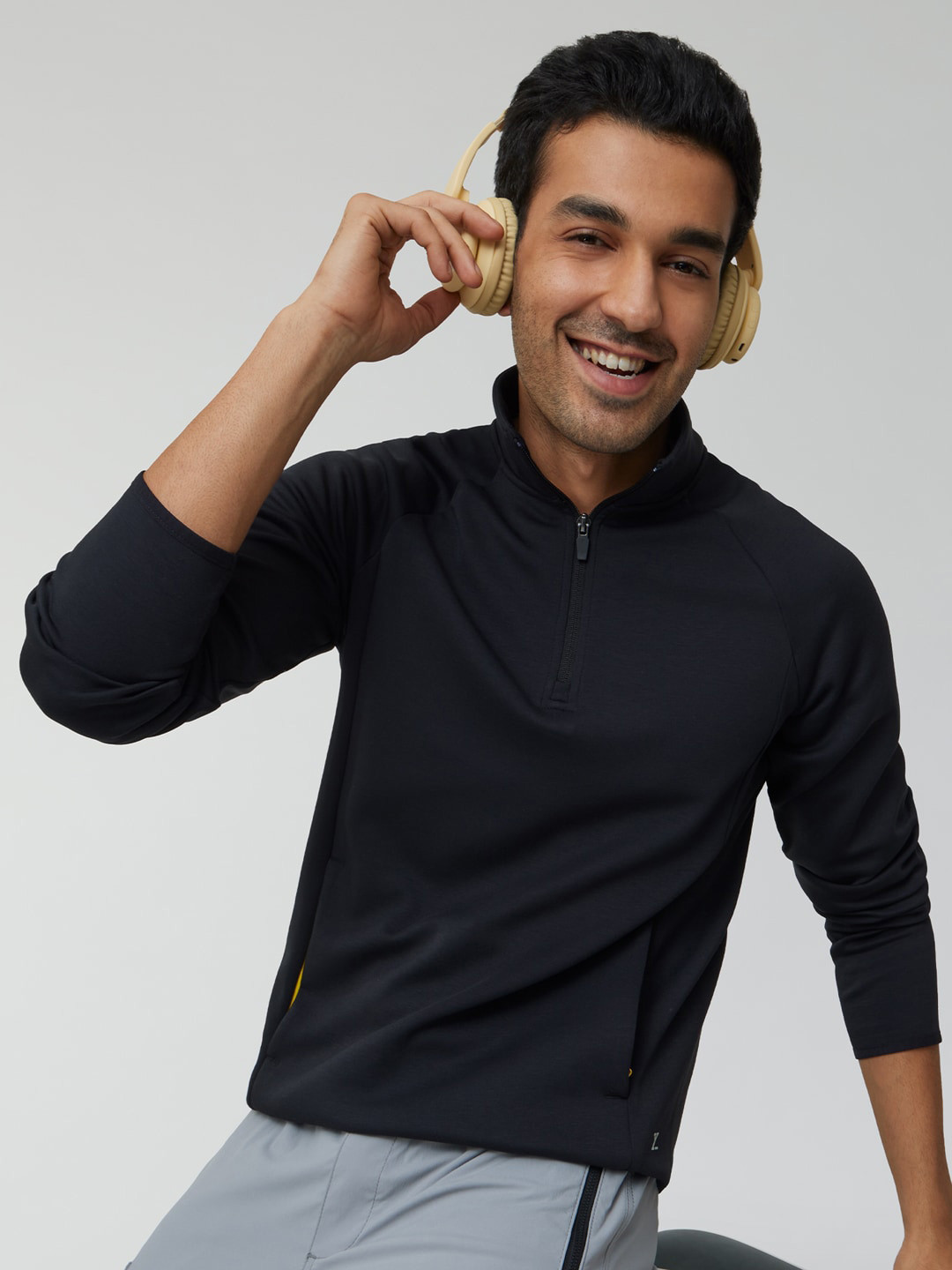 XYXX Men Regular Fit Half- Zip Sweatshirt