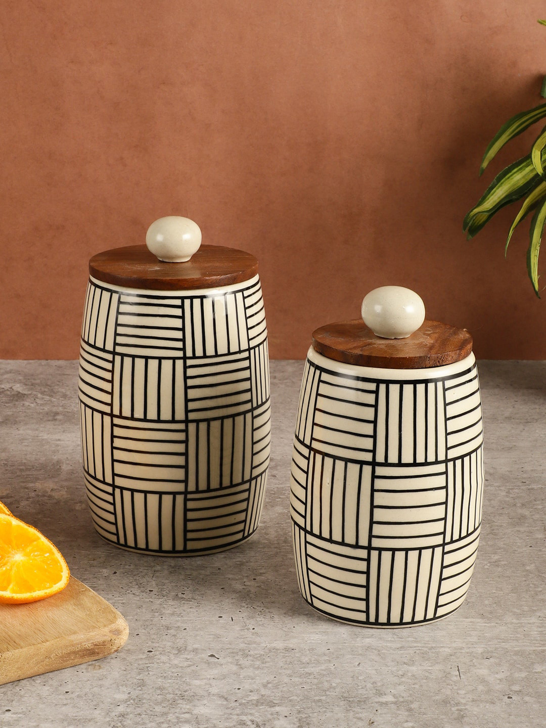 Miah Decor off White Checkered Ceramic Hand-Painted 2 Piece Clip-On Canister-600ml
