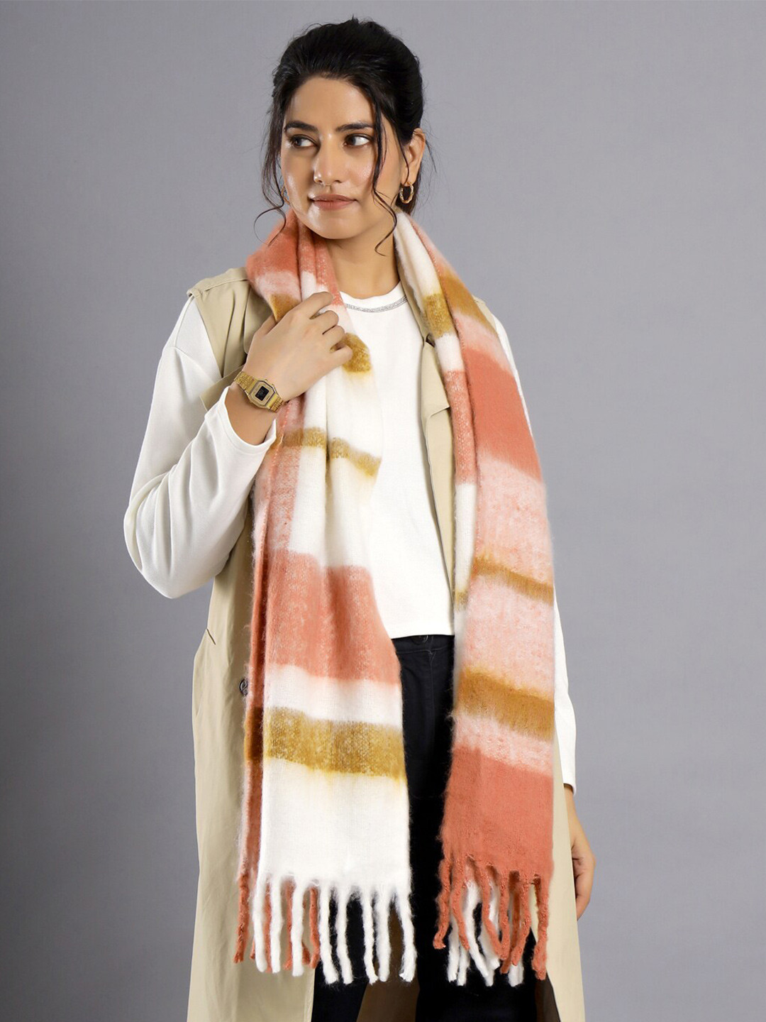 HANDICRAFT PALACE Colourblocked Tasselled Scarf