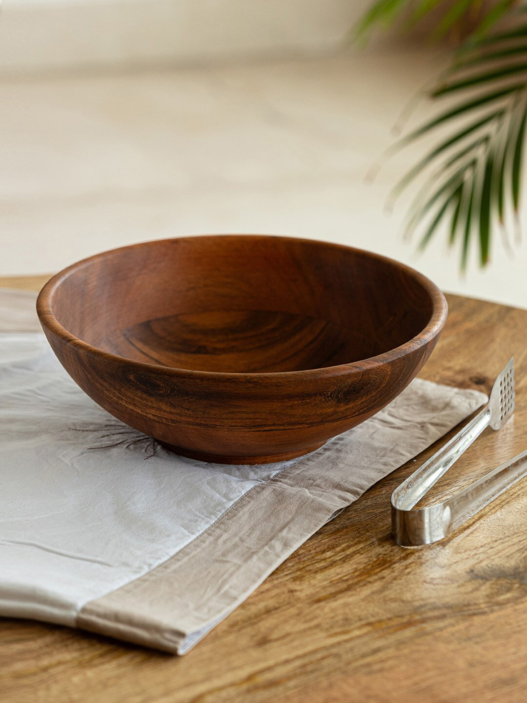 ExclusiveLane Elemental Handcrafted Acacia Wood Serving Salad Bowl - 1.2 L