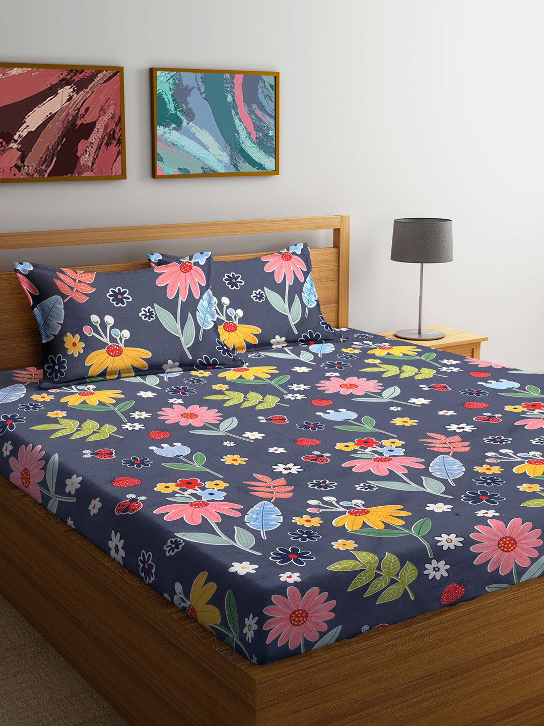 FABINALIV Grey & Red Floral Print 300 TC King Size Bedsheet & 2 Pillow Covers