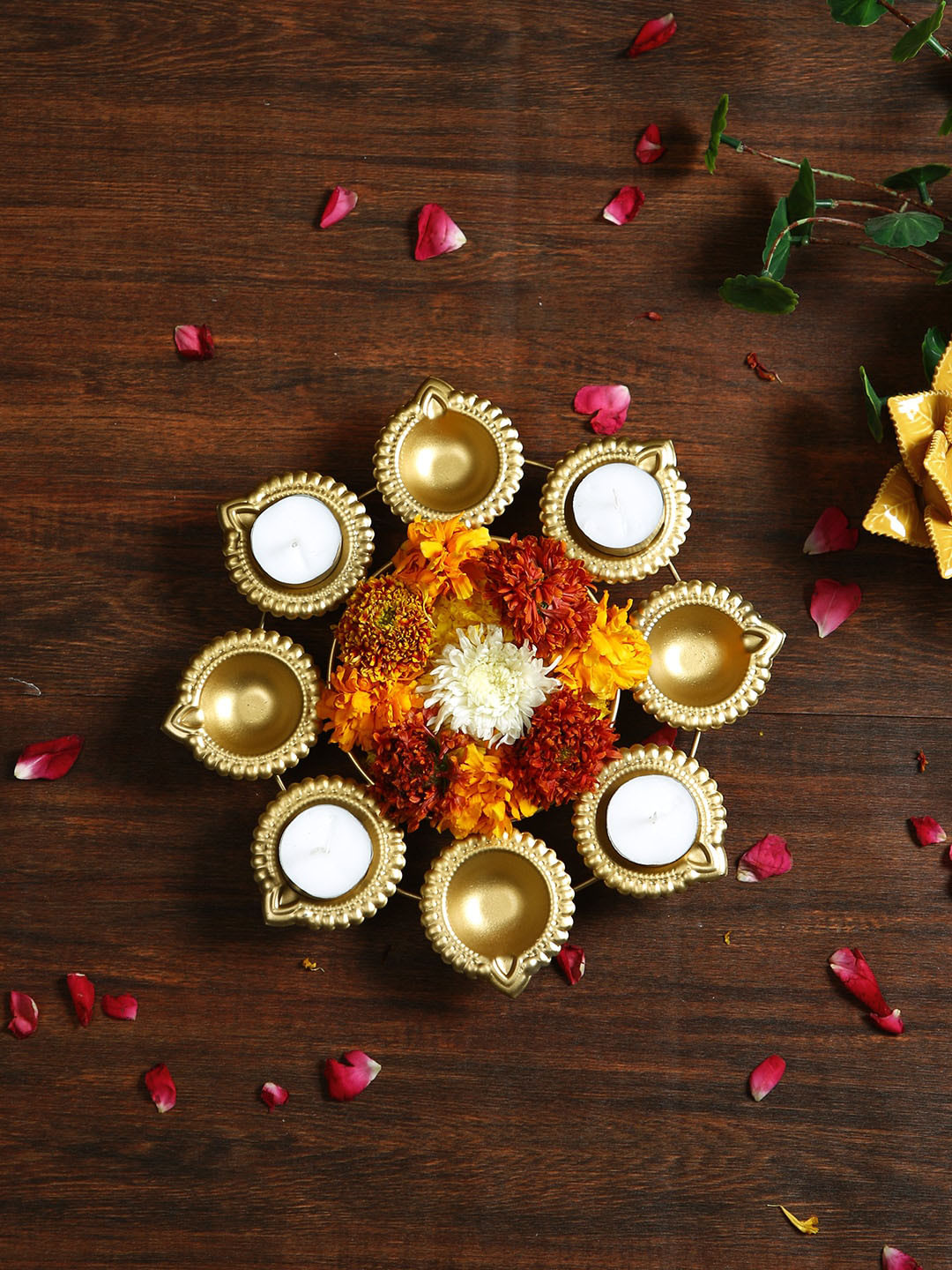 Aapno Rajasthan Hammer Decorative Diya Urli Bowl