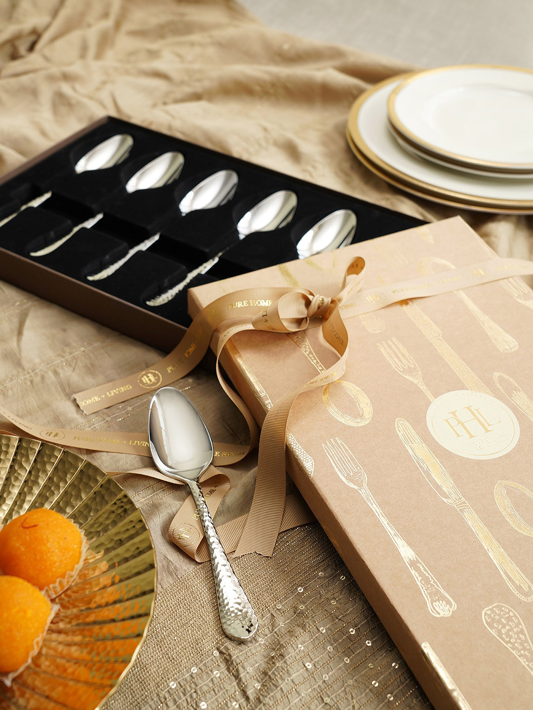 Pure Home and Living 6 Pcs Grey Textured Stainless Steel Dessert Spoons