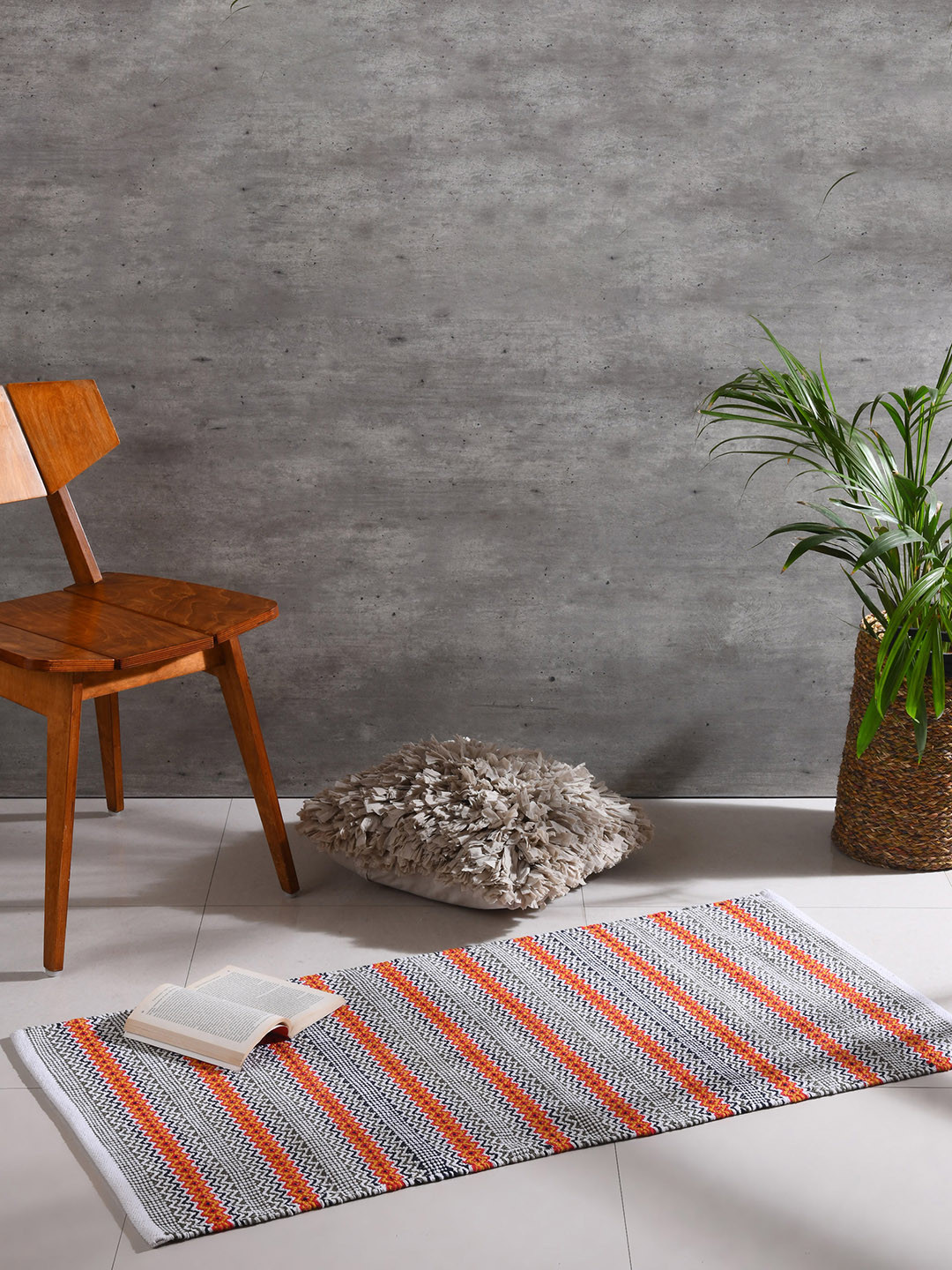 DEMOCRACY HOMES White & Grey Self-Designed Pure Cotton Reversible Floor Mat