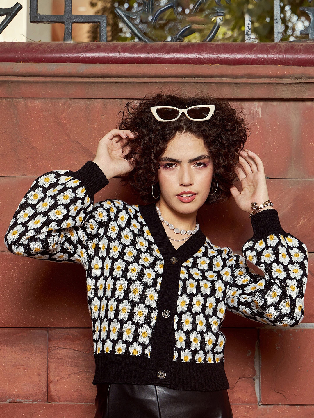 SASSAFRAS Floral Printed V Neck Ribbed Woollen Cardigan - Sweaters for Women 25662488 | Myntra
