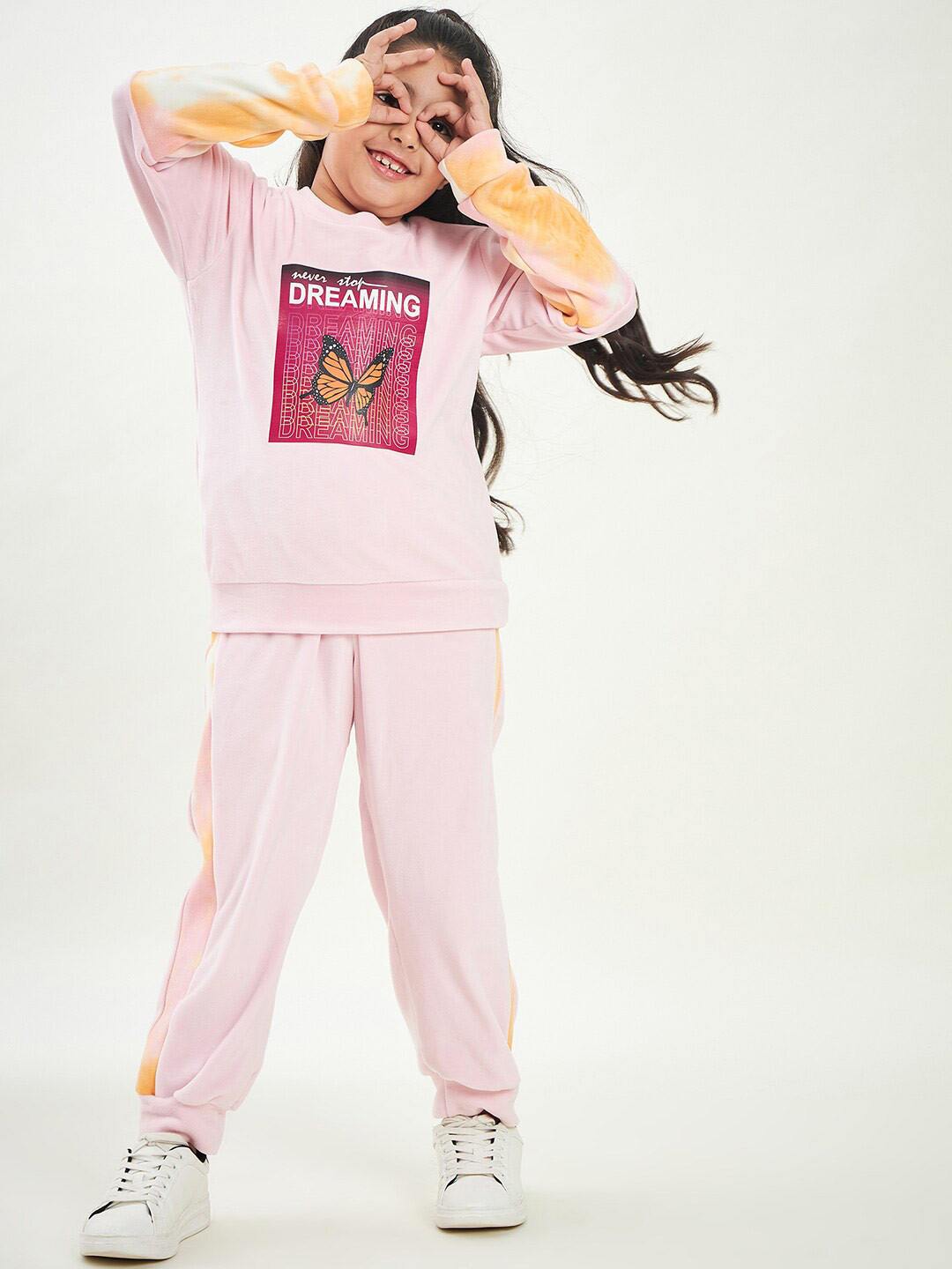 Stylo Bug Girls Graphic Printed Sweatshirt With Joggers