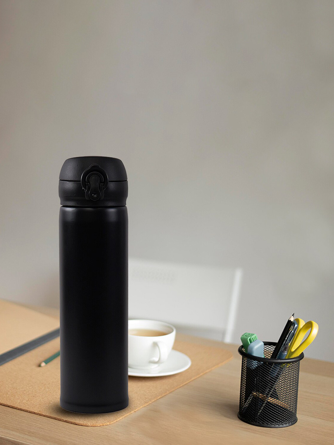 Yellow Bee Black Solid Stainless Steel Double Wall Vacuum Flask - 500ml