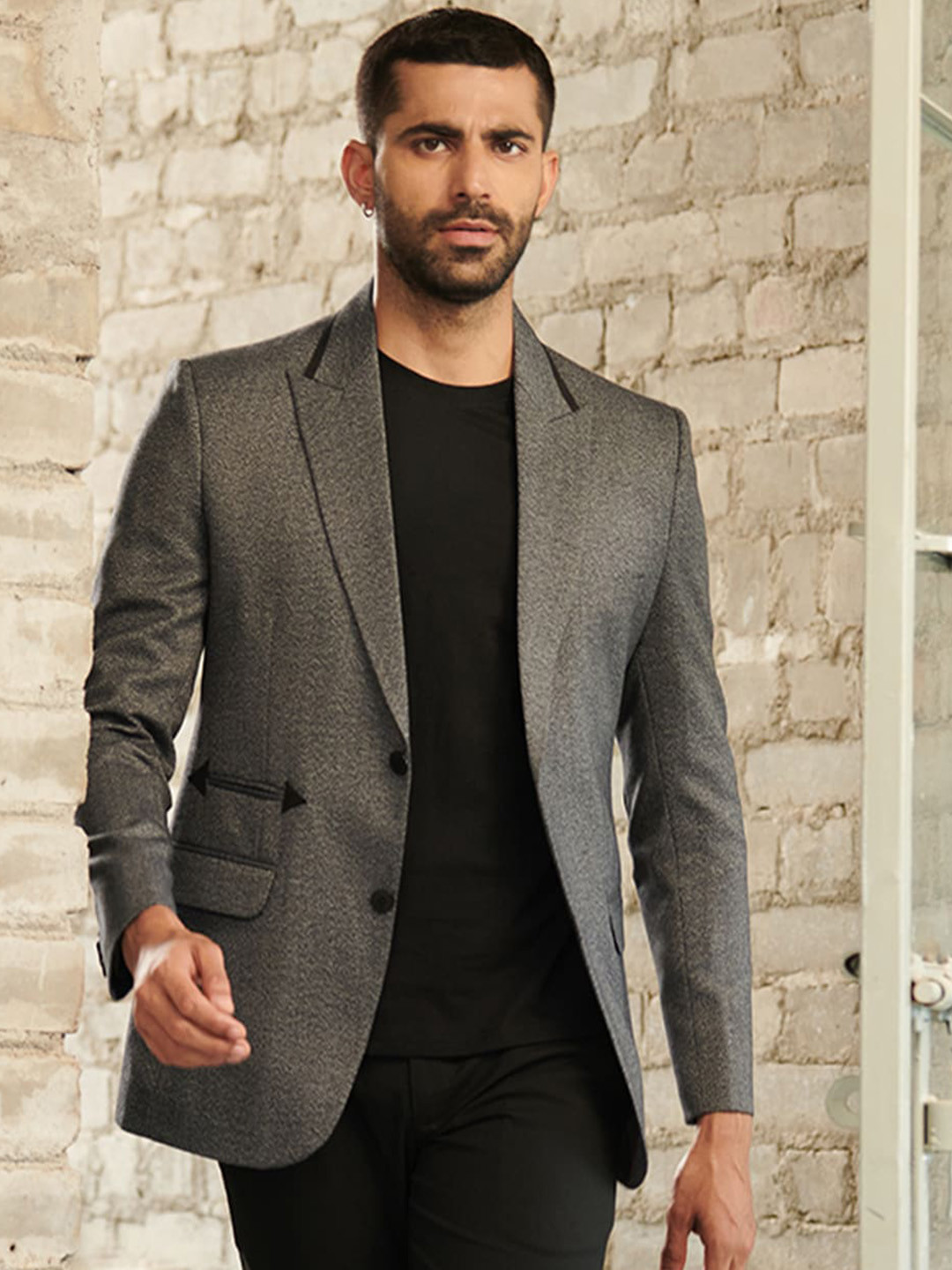 MR BUTTON Self Design Slim-Fit Single-Breasted Casual Blazer