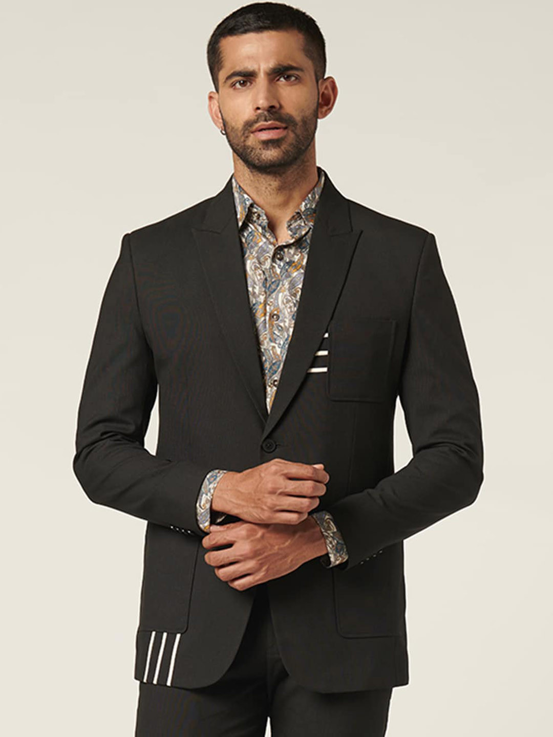 MR BUTTON Single-Breasted Slim-Fit Casual Blazer
