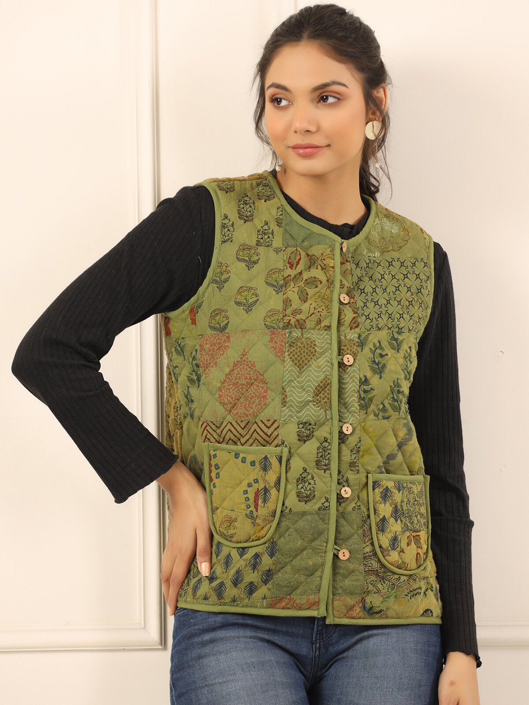 SANSKRUTIHOMES Olive Green Ethnic Motifs Printed Lightweight Quilted Jacket