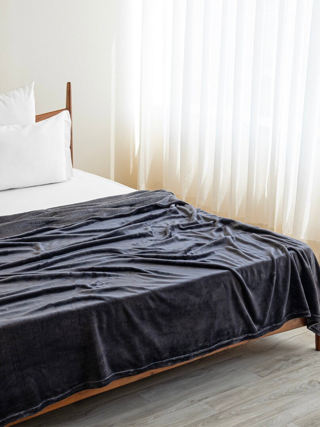 HOMEMONDE Grey AC Room Flannel 300 GSM Single Bed Blanket