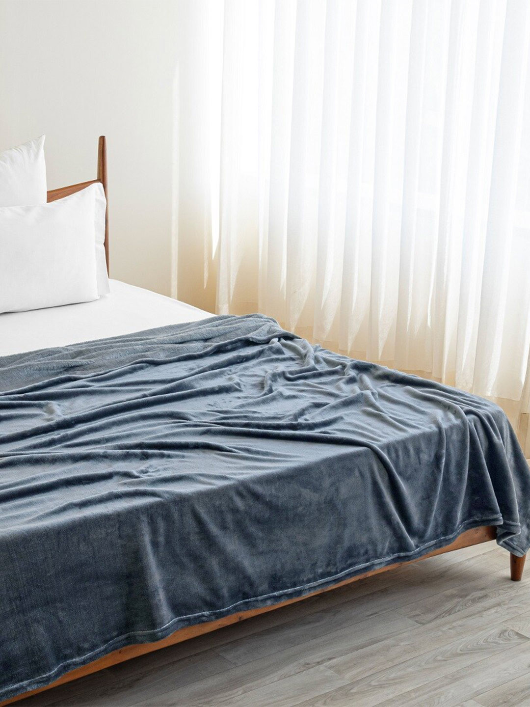 HOMEMONDE Blue AC Room 300 GSM Fleece Single Bed Blanket