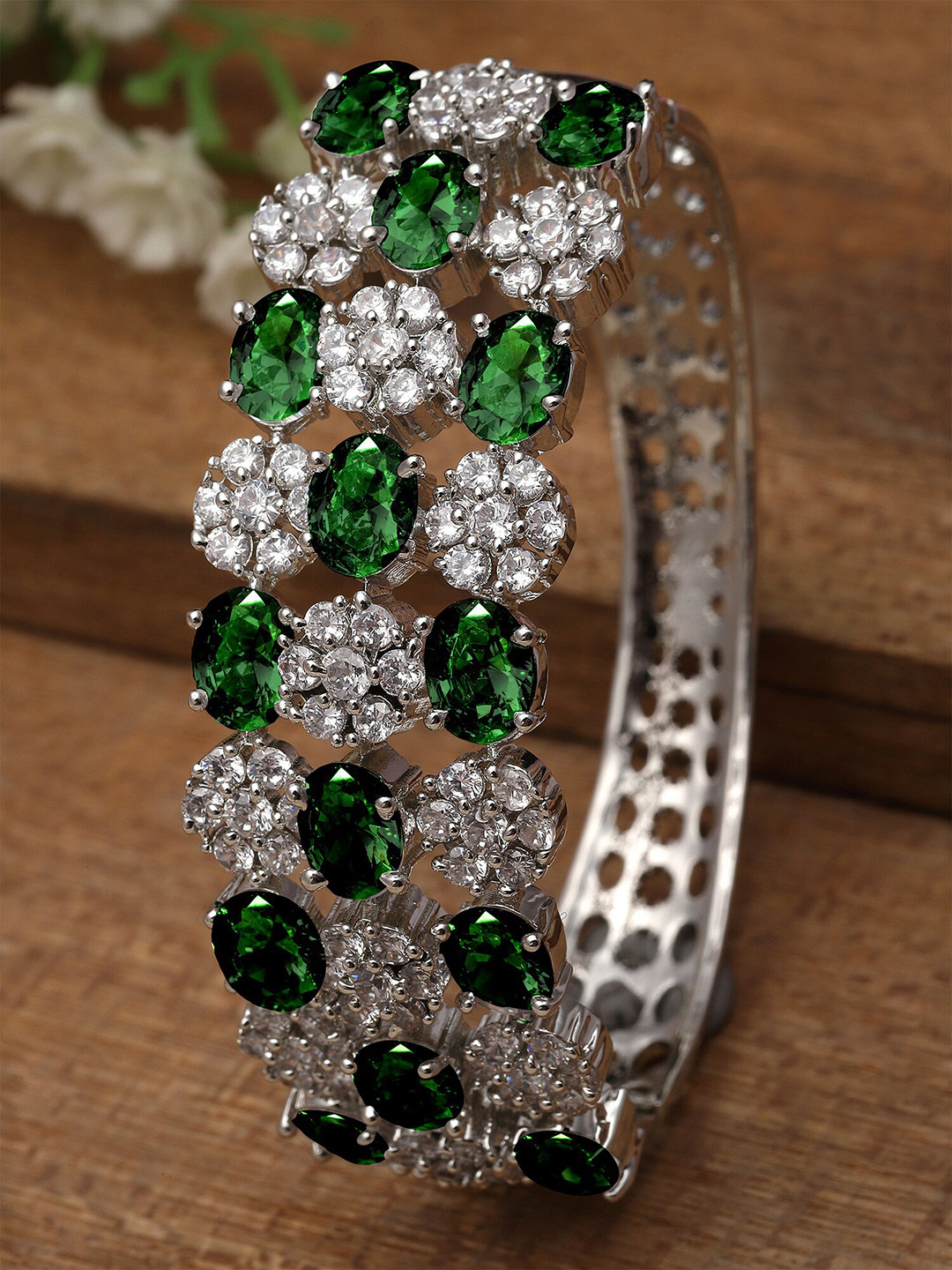 KARATCART Silver-plated CZ-studded Hinge Bracelet