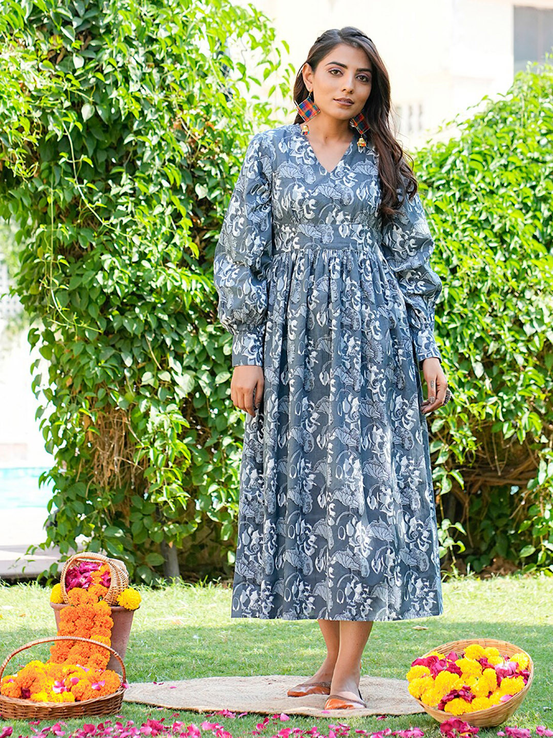 GULAB CHAND TRENDS Grey Floral Print Formal Blouson Dress