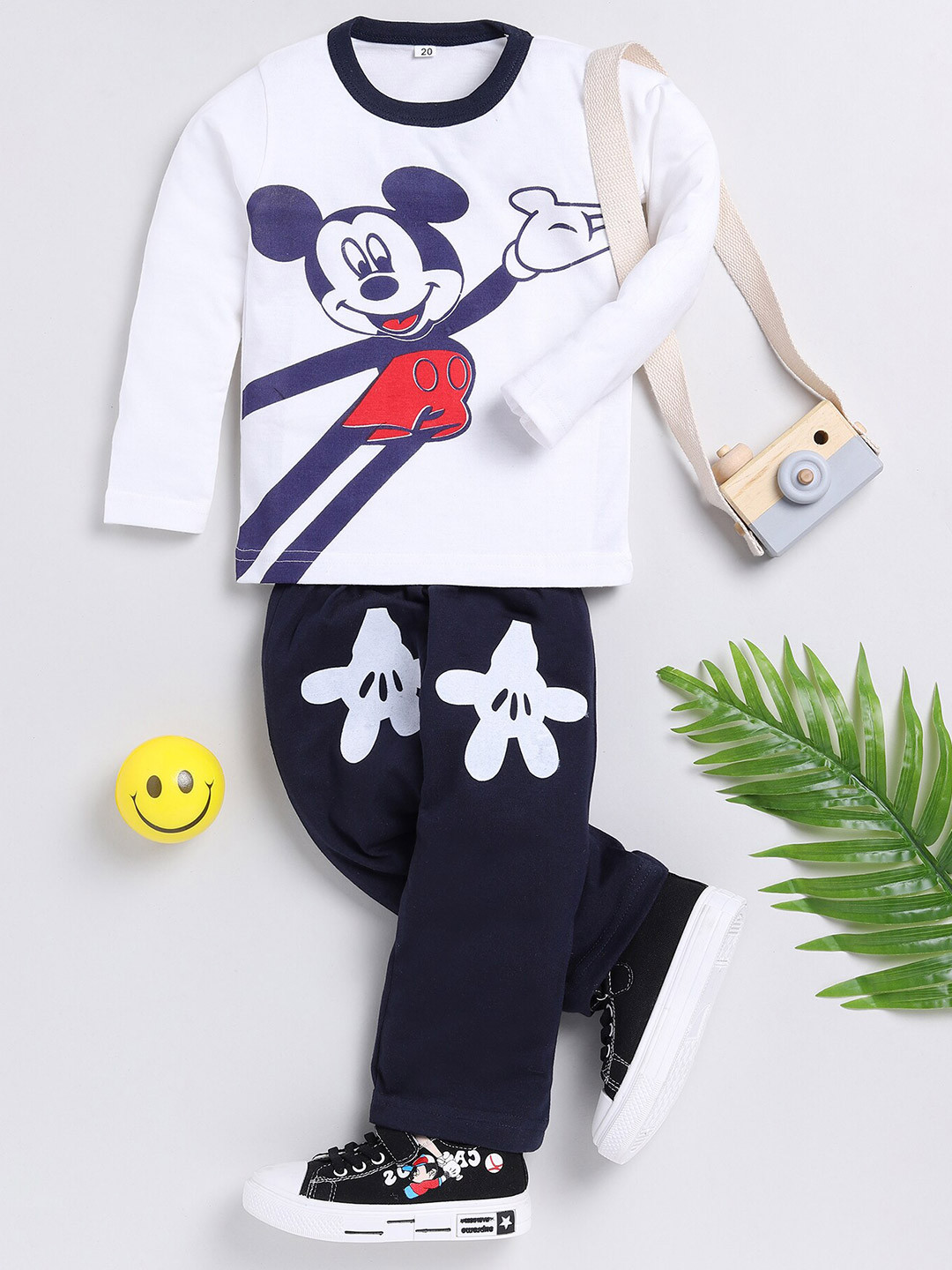 carrydreams Boys Mickey Mouse  Printed T-shirt with Trousers