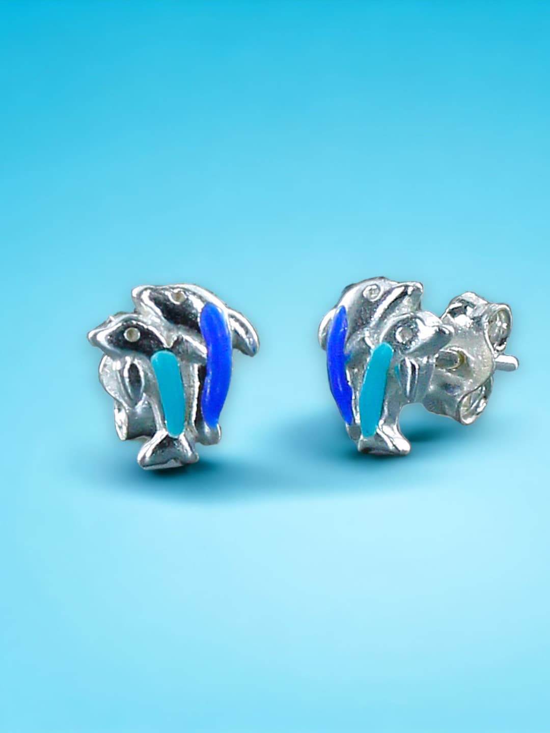 Taraash Sterling Silver Studs Earrings