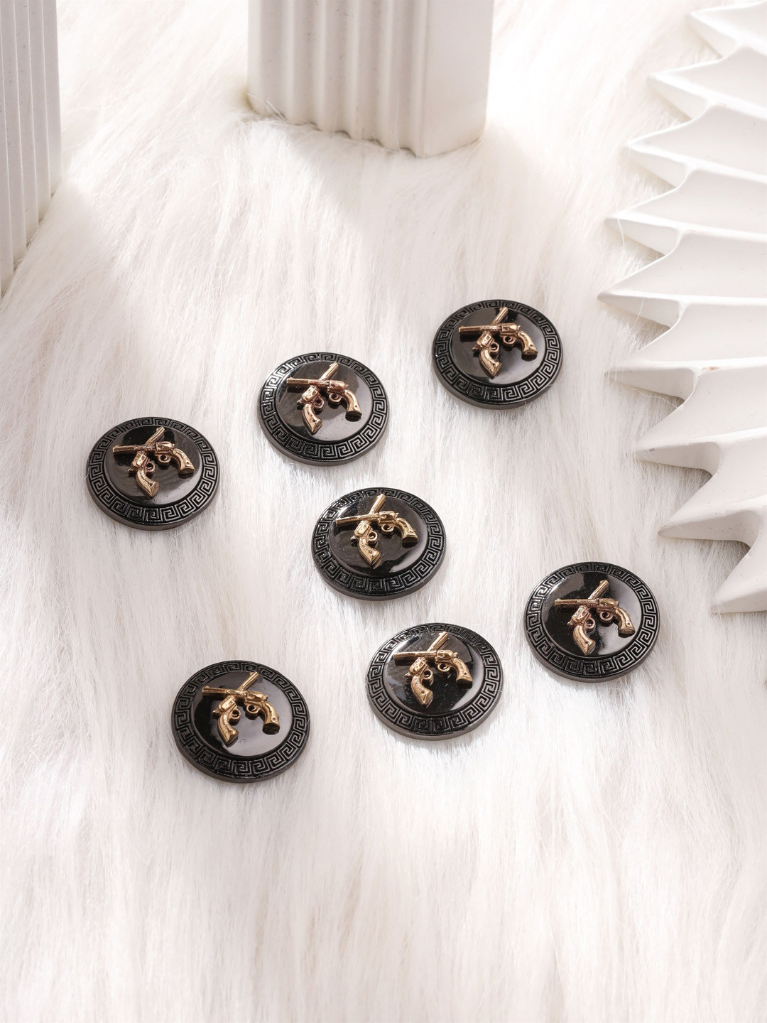 COSA NOSTRAA Men Set Of 7 Gold-Plated Crossed Guns Design Buttons