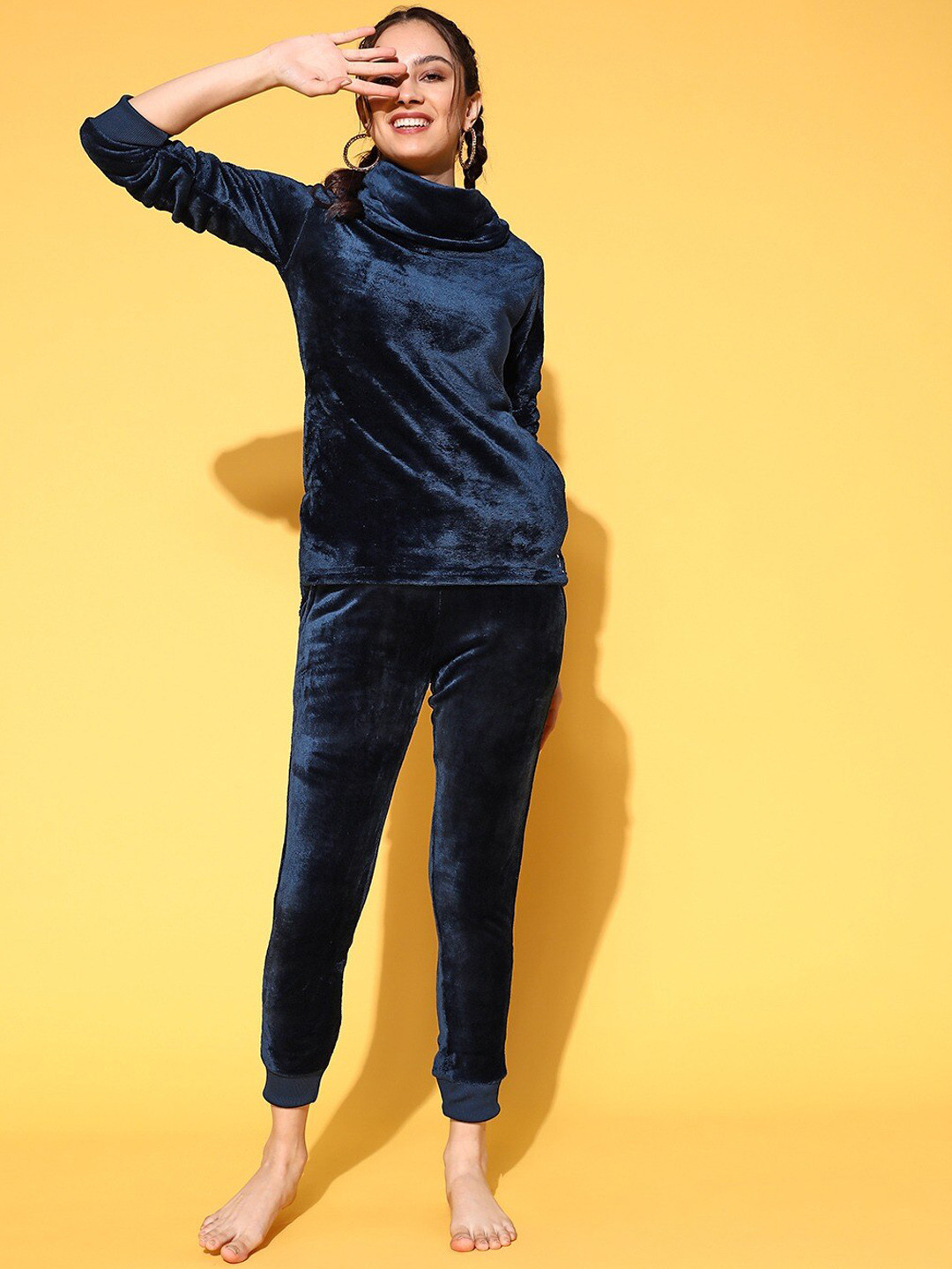 Sweet Dreams Solid Velvet Nightsuit