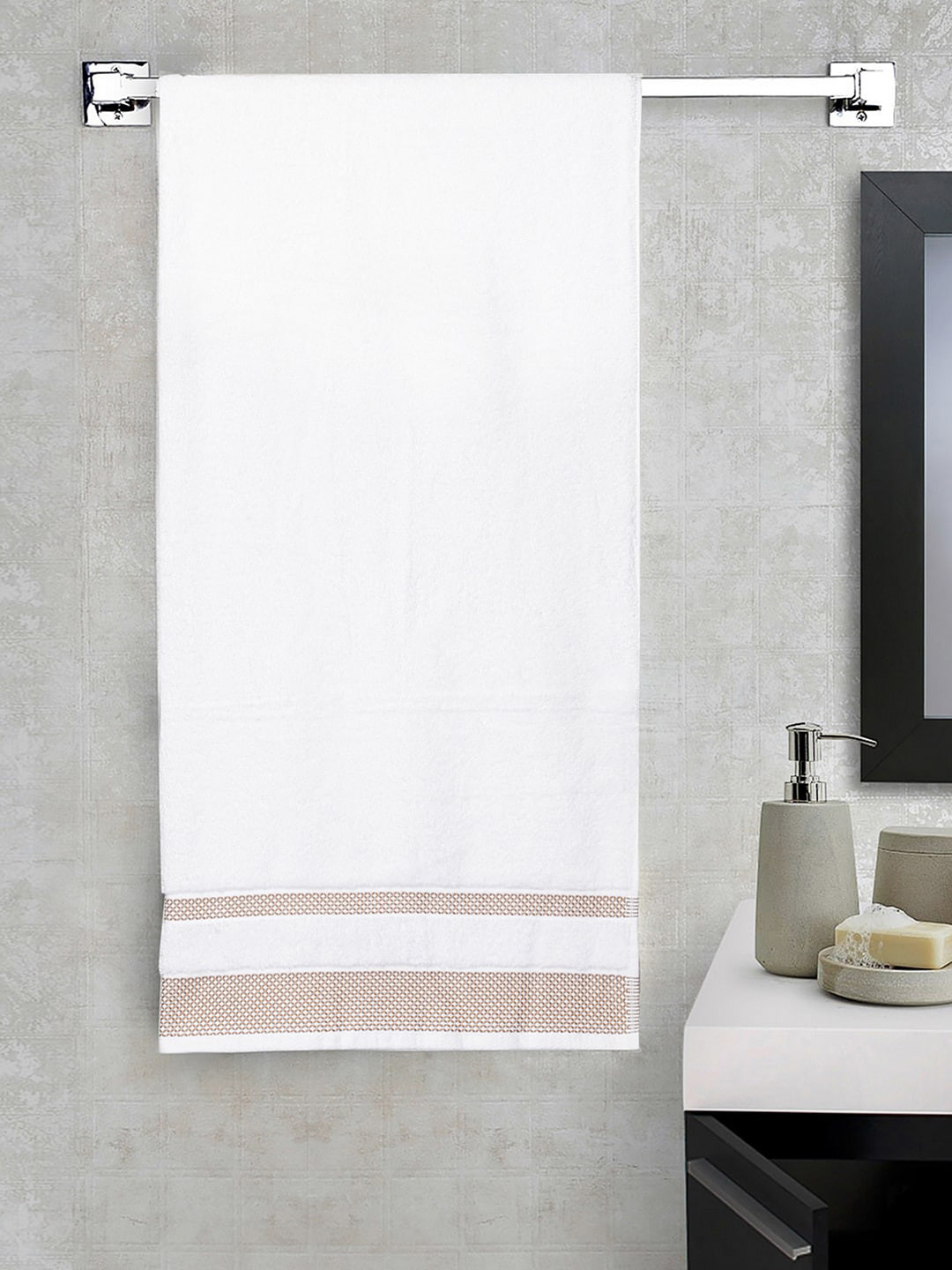 SPACES Hygro White & Beige Pure Cotton 600 GSM Bath Towel