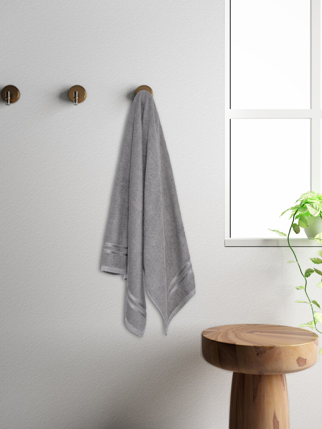 Welspun Quick Dry Grey Solid Pure Cotton 380GSM Adult Regular Bath Towel-54x28In