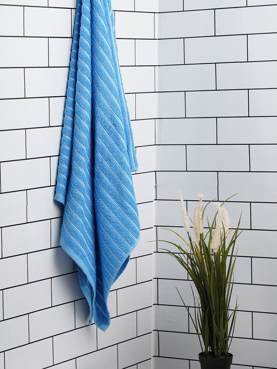 Welspun Blue & White Pure Cotton 250 GSM Light Weight Bath Towel