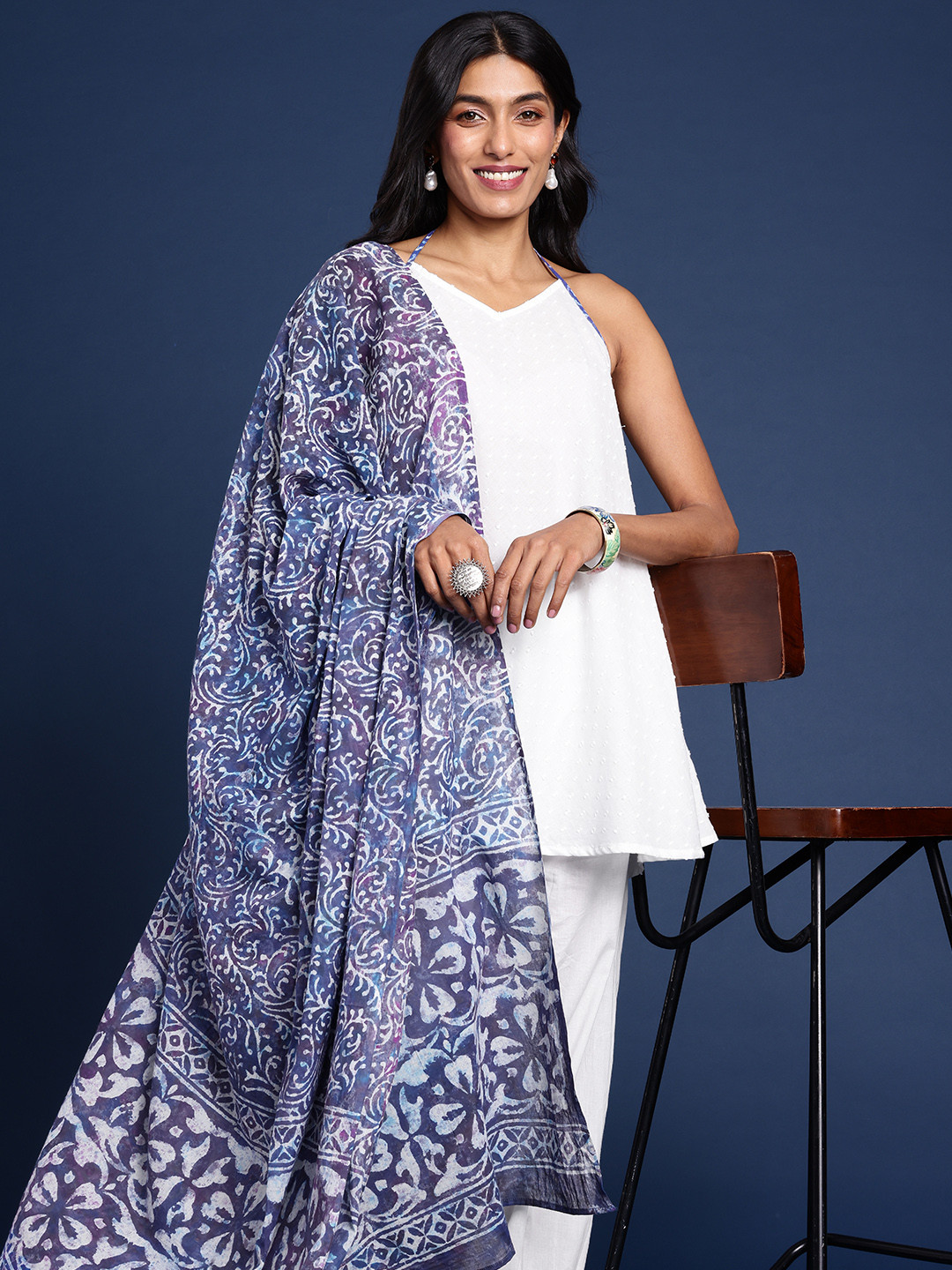 Taavi Women Regular Pure Cotton Dobby Rangeen Dabu Fusion Kurti with Trousers & Printed Dupatta