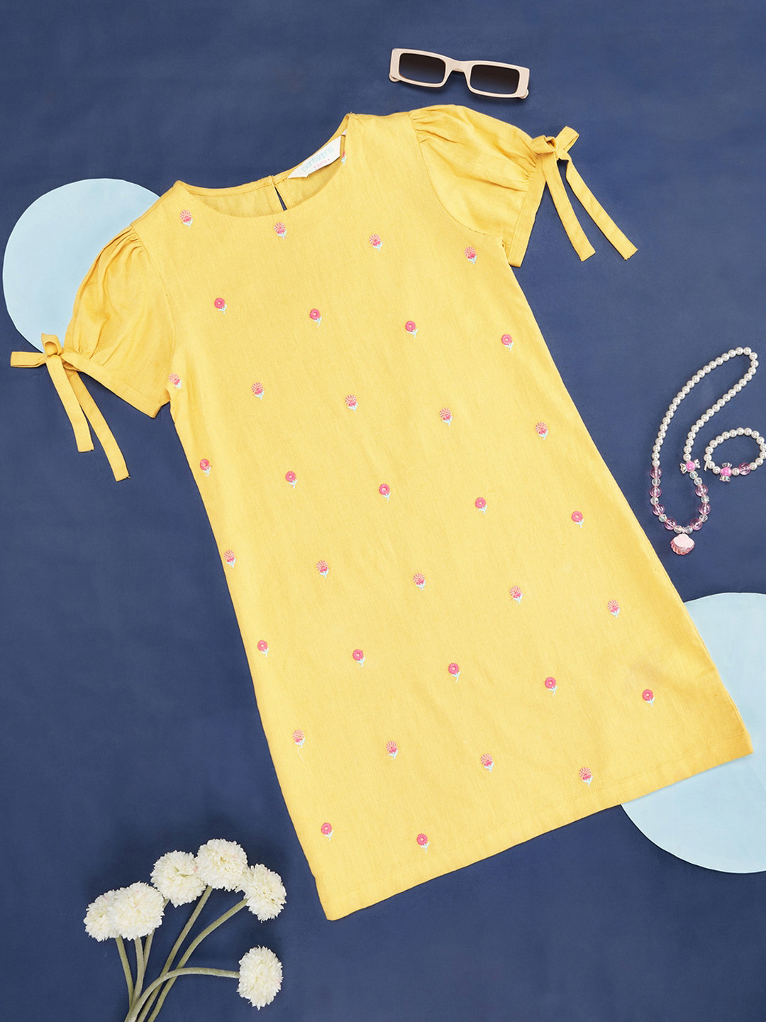 AKKRITI BY PANTALOONS Girls Floral Embroidered Puff Sleeves Cotton Linen T-shirt Dress