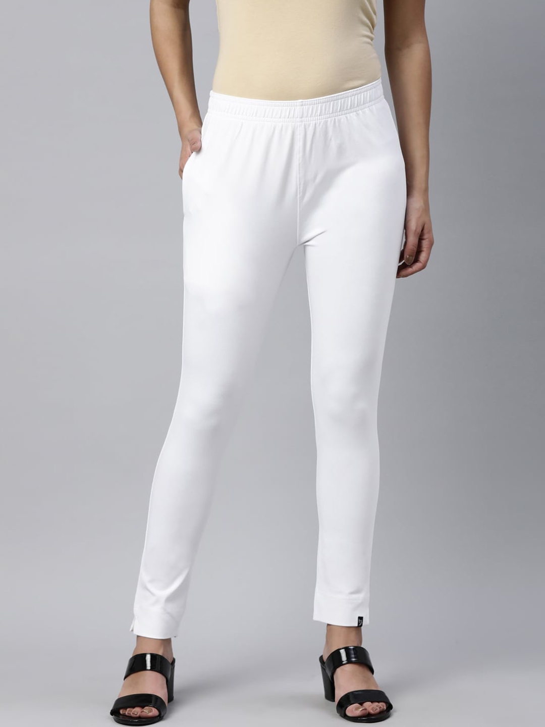 TWIN BIRDS Mid-Rise Cropped Leggings