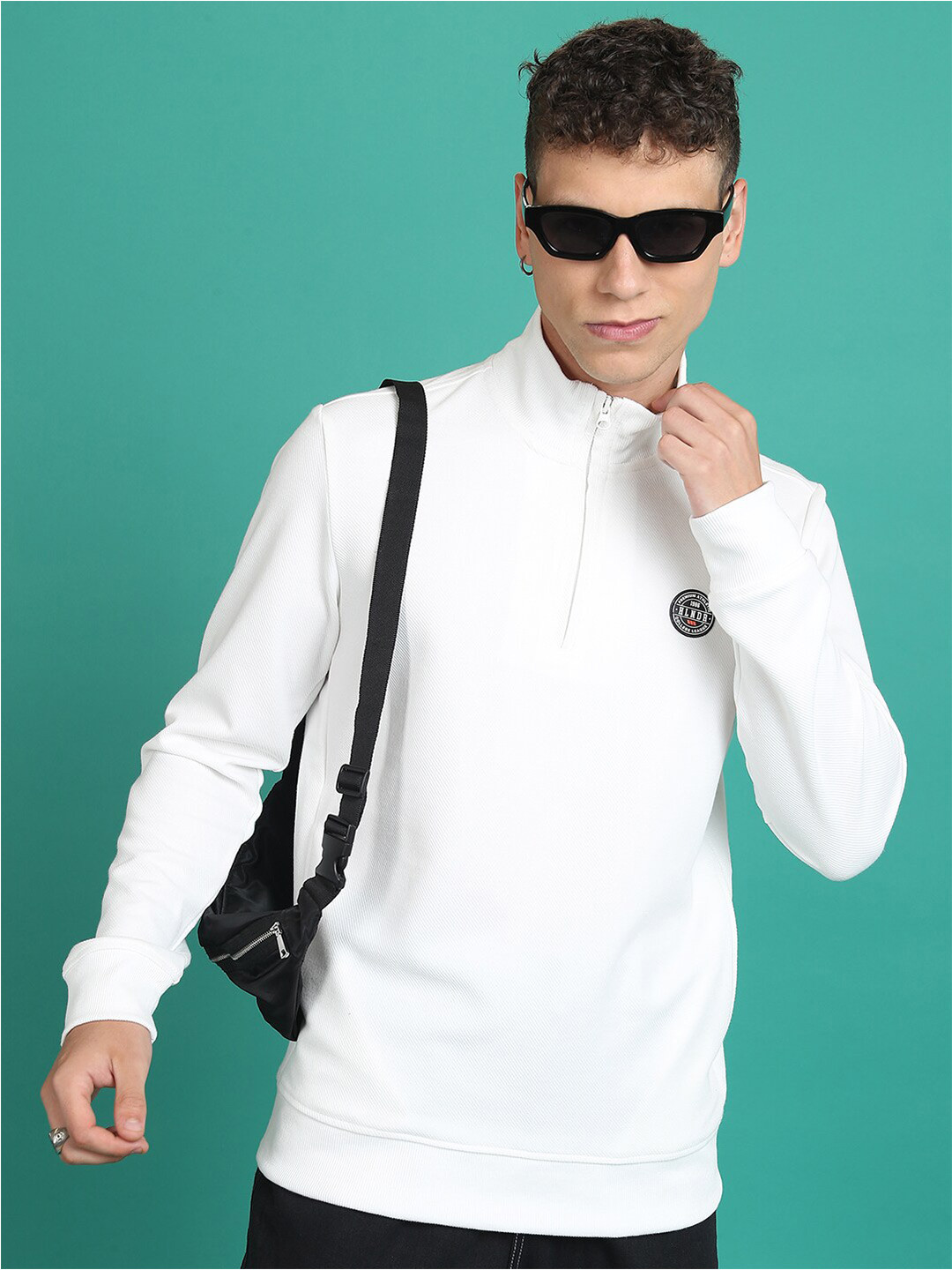 HIGHLANDER Mock Collar Half Zipper Pullover Sweatshirt