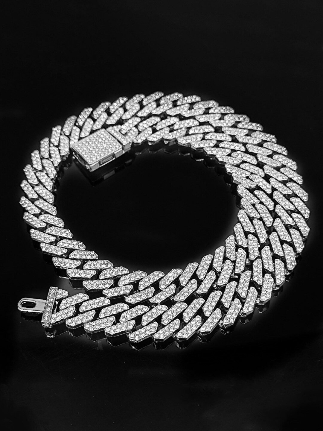 Designs & You Men Silver Plated Stainless Steel American Diamond Studded Chain