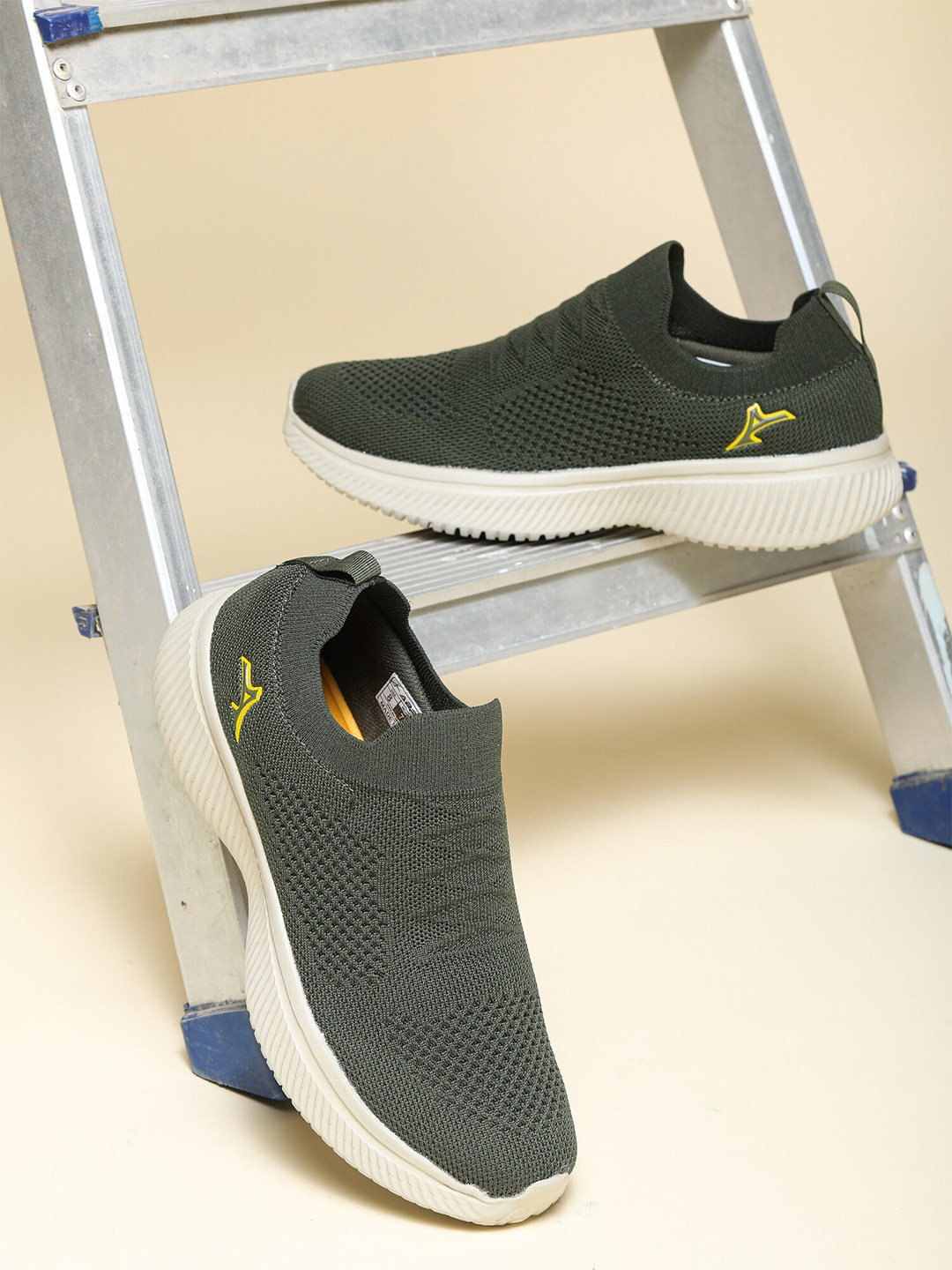 ABROS Men Monarch-Pro Lace-Up Running Shoes