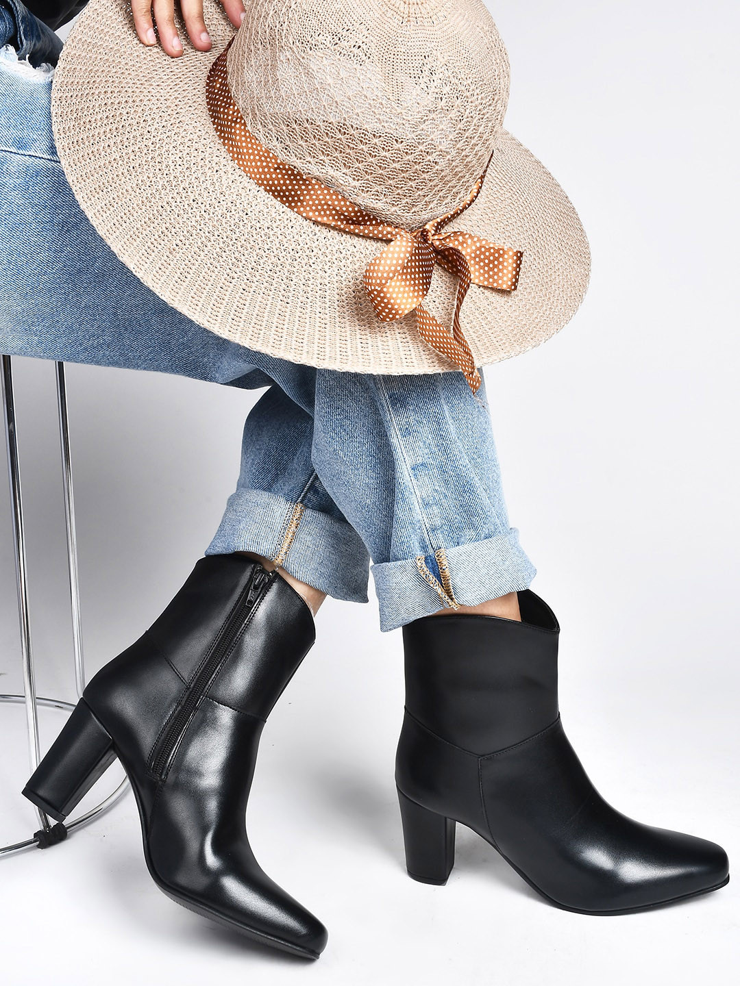 SHUZ TOUCH Women High Top Pointed Toe Block Heel Regular Boots