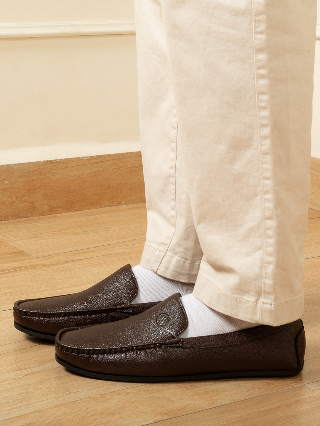 Big Fox Men Czech-6 Flexible Textured Lightweight Loafers